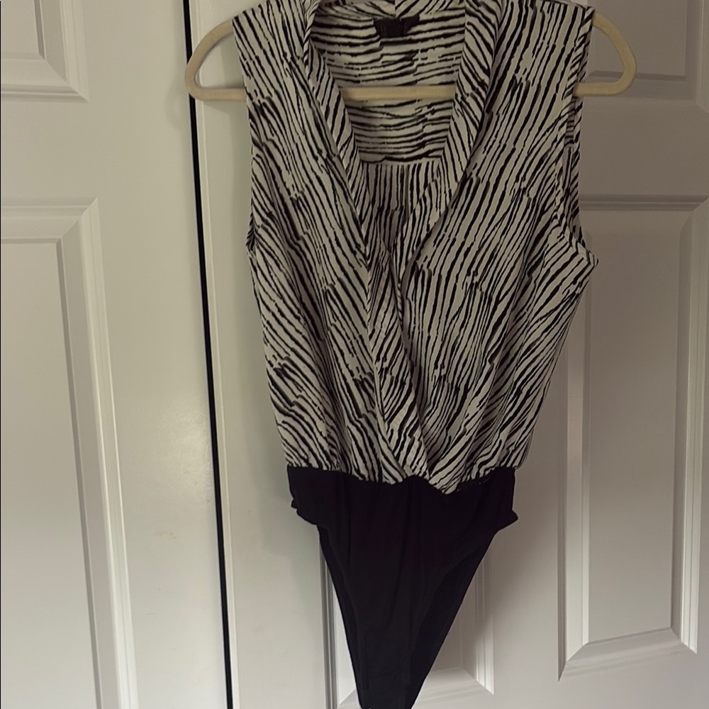 Top Shop V Neck Zebra Print Sleeveless Body Suit